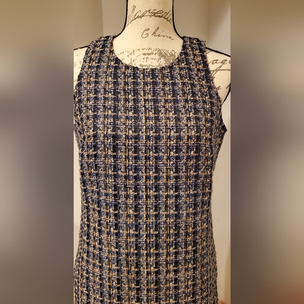 J• CREW.  WOMEN'S Black/Navy Sleeveless, Round Neck, Shift Tweed Dress, Size 2. - Picture 5 of 8